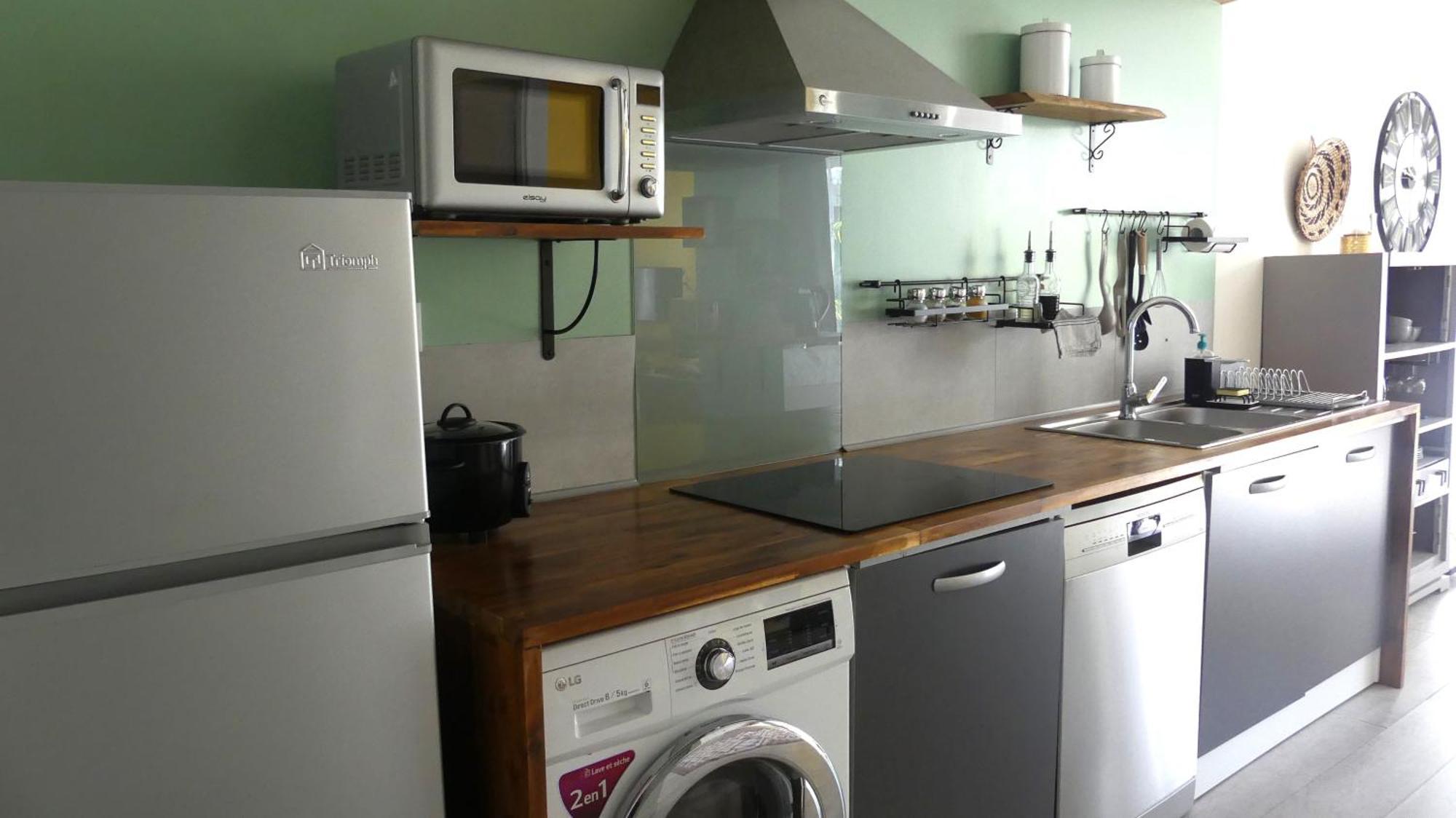 LONBRAZ VOLKAN meublé avec jacuzzi privatif Saint-Philippe Exterior foto